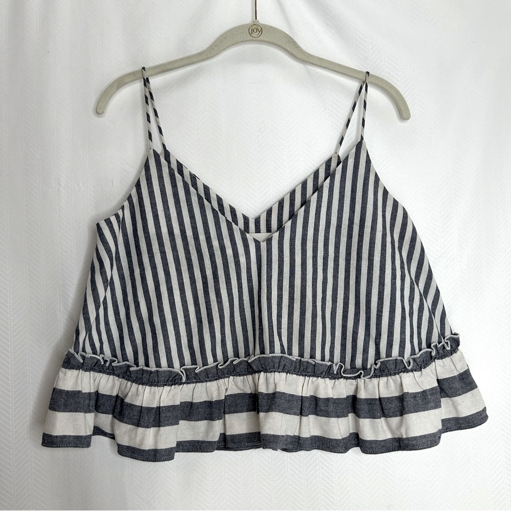 N/Nicholas gray striped cropped tank top size 4 linen